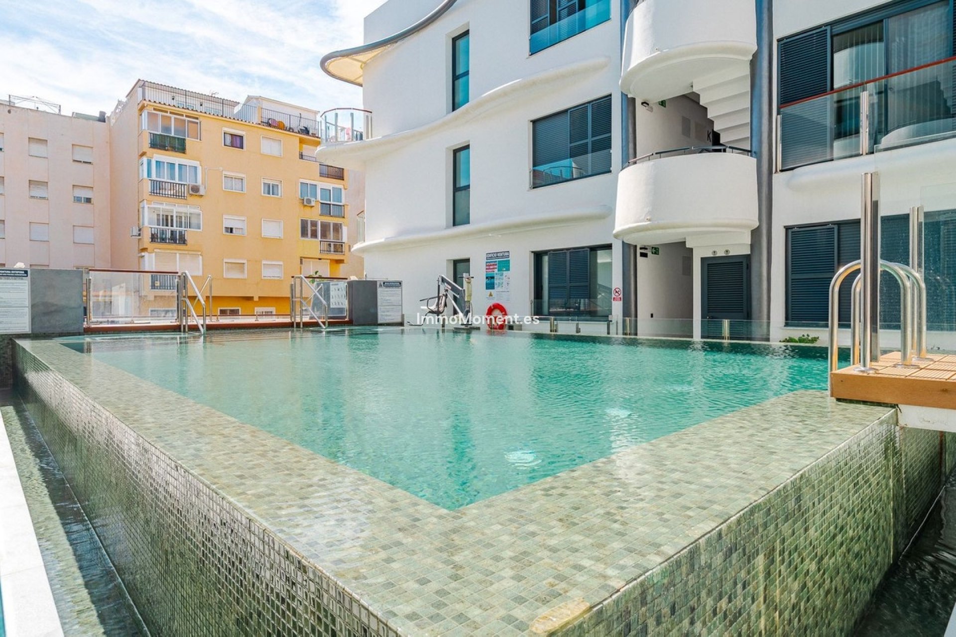 Resale - Apartment - Estepona - Estepona Centro