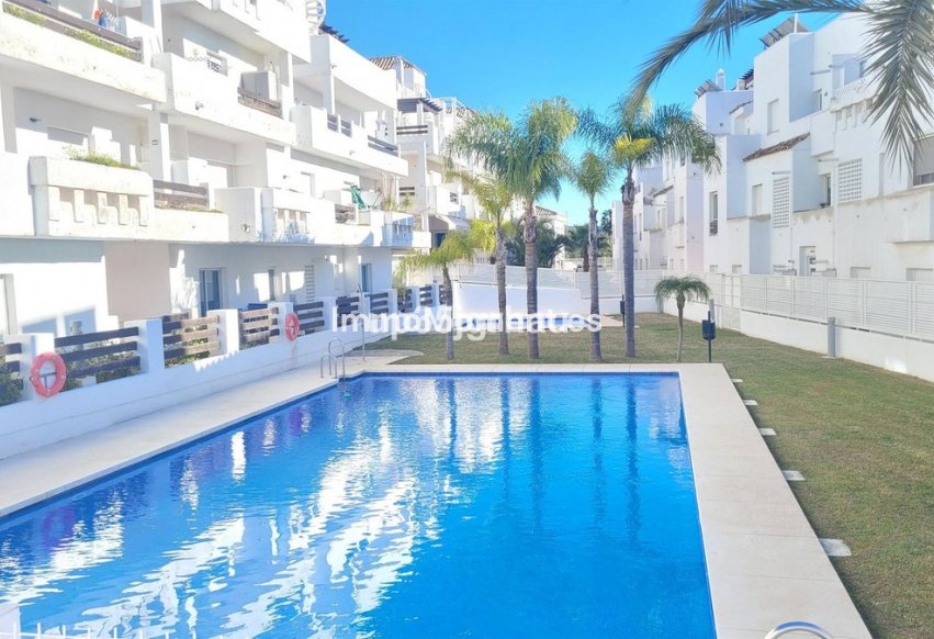 Resale - Apartment - Estepona - Estepona Centro