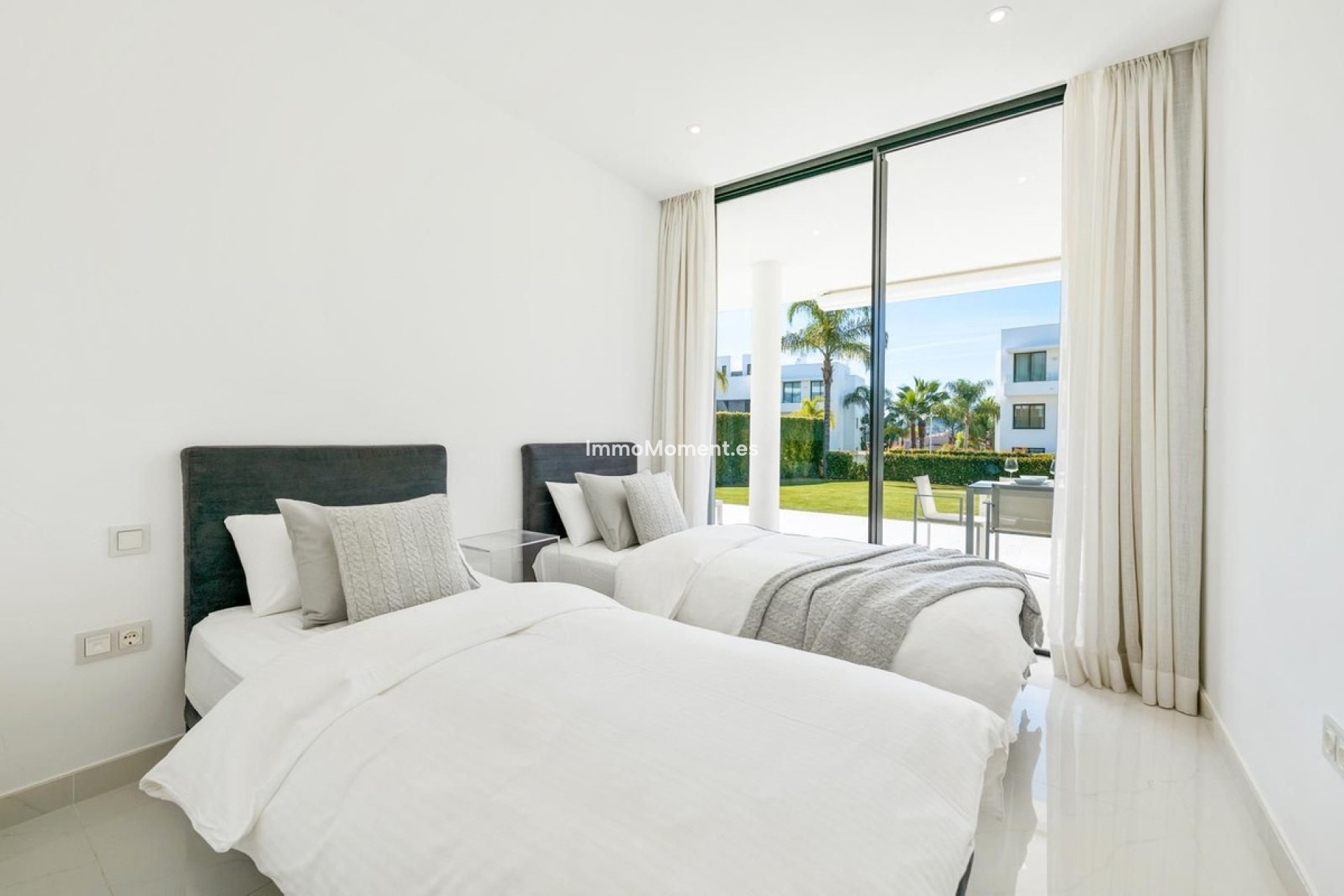 Resale - Apartment - Estepona - Estepona Centro