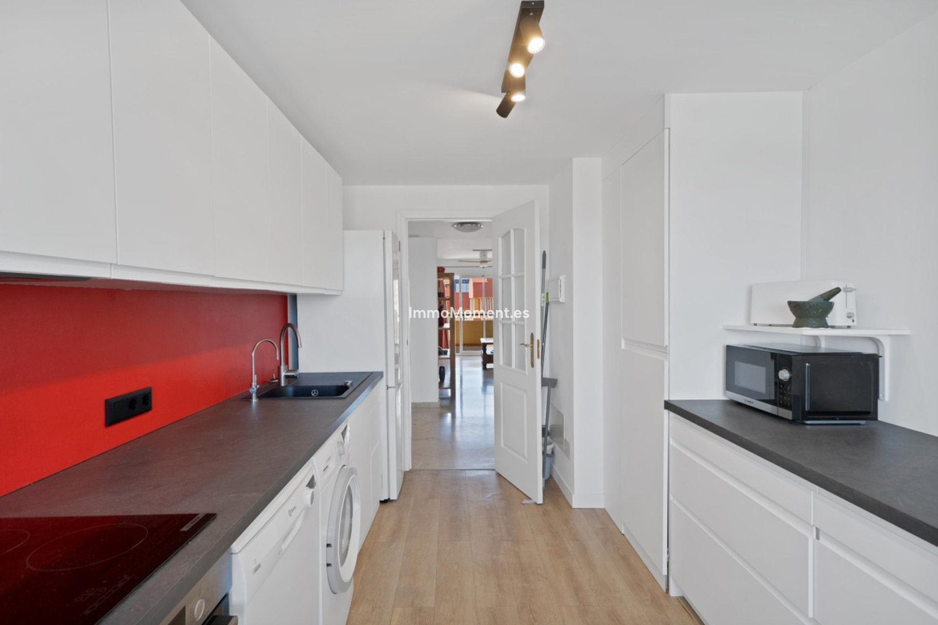 Resale - Apartment - Estepona - Estepona Centro