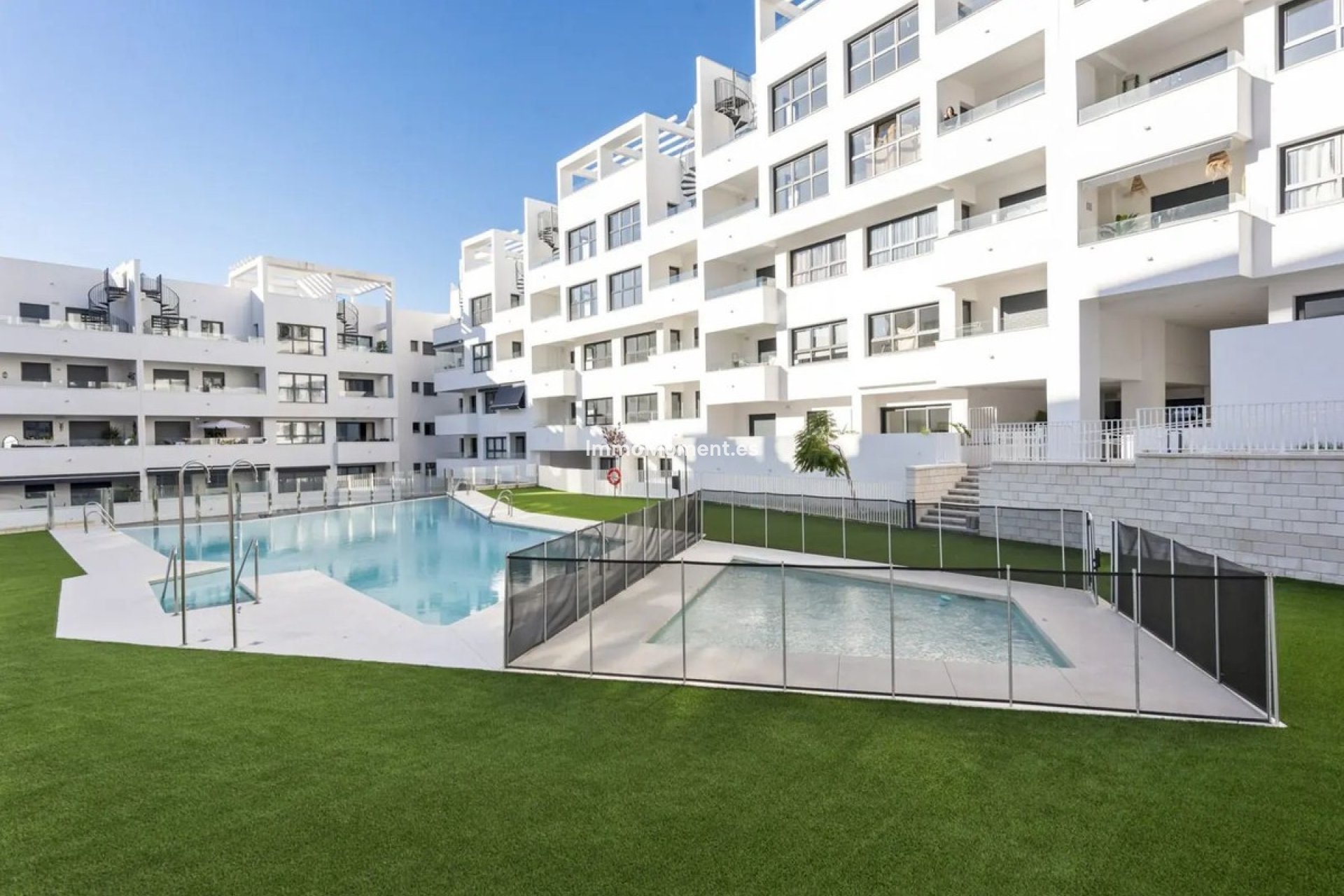 Resale - Apartment - Estepona - Estepona Centro