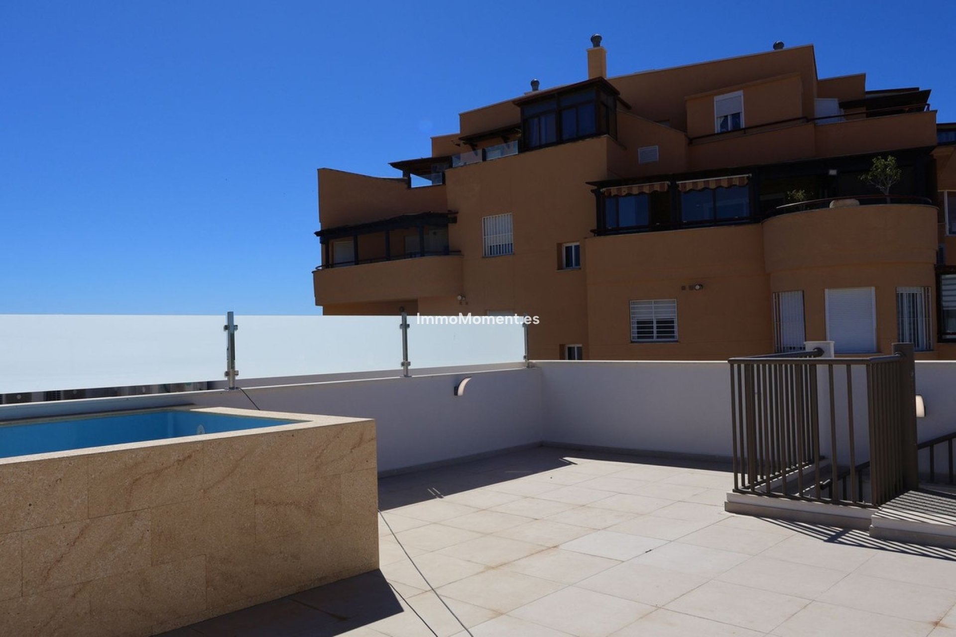 Resale - Apartment - Estepona - Estepona Centro