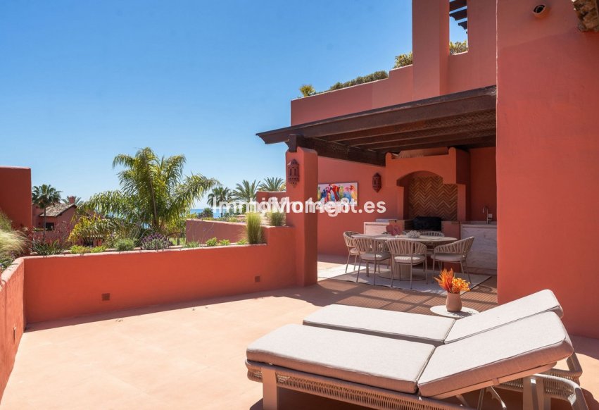 Resale - Apartment - Estepona - Estepona Centro