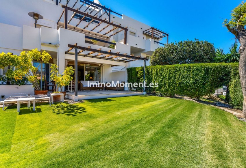 Resale - Apartment - Estepona - Estepona Centro