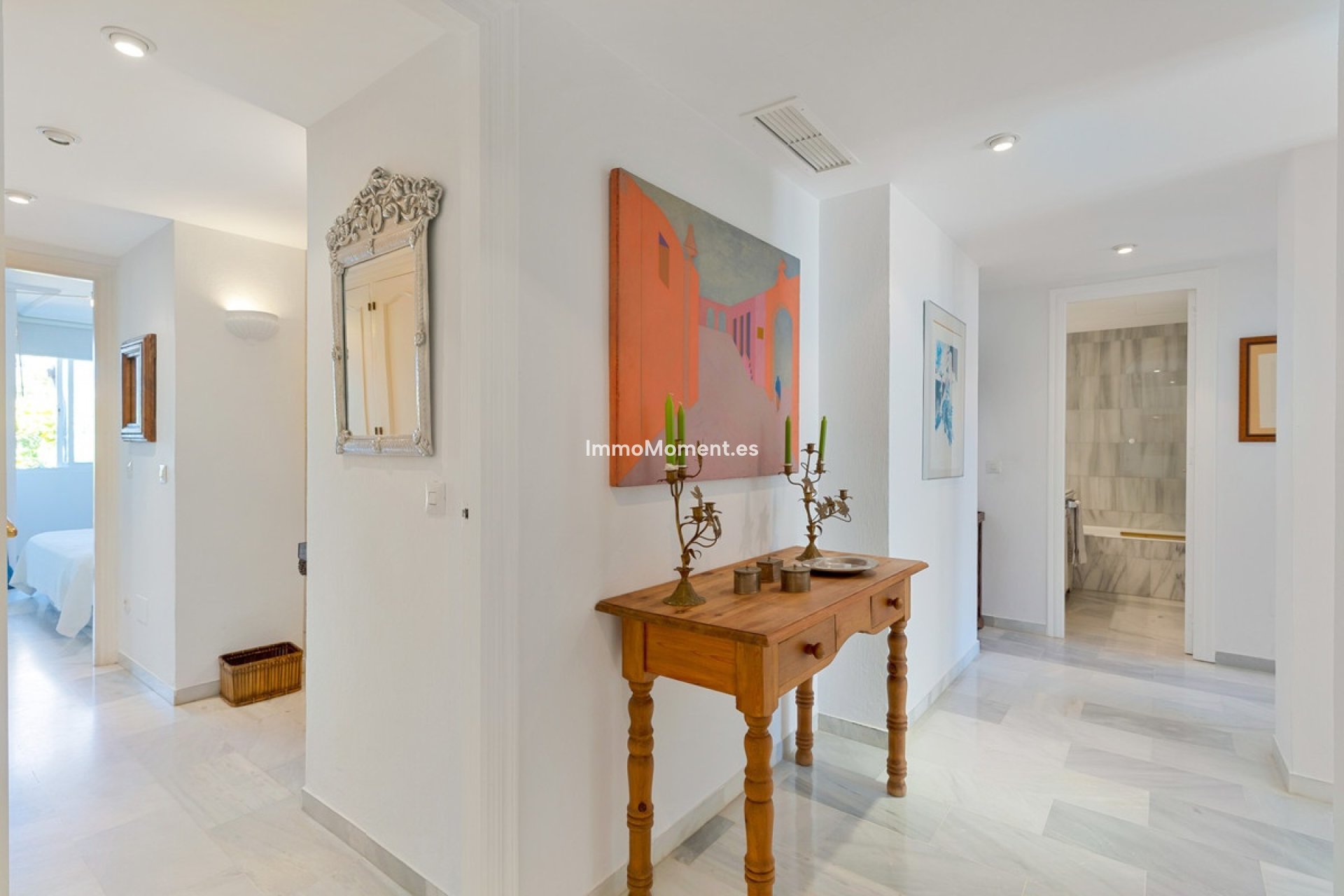 Resale - Apartment - Estepona - Estepona Centro