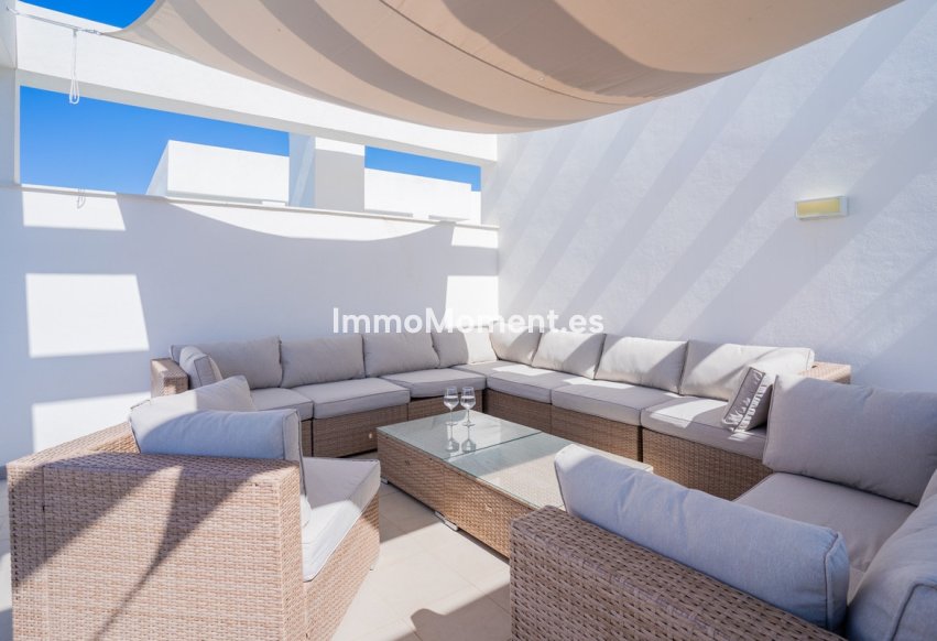 Resale - Apartment - Estepona - Estepona Centro