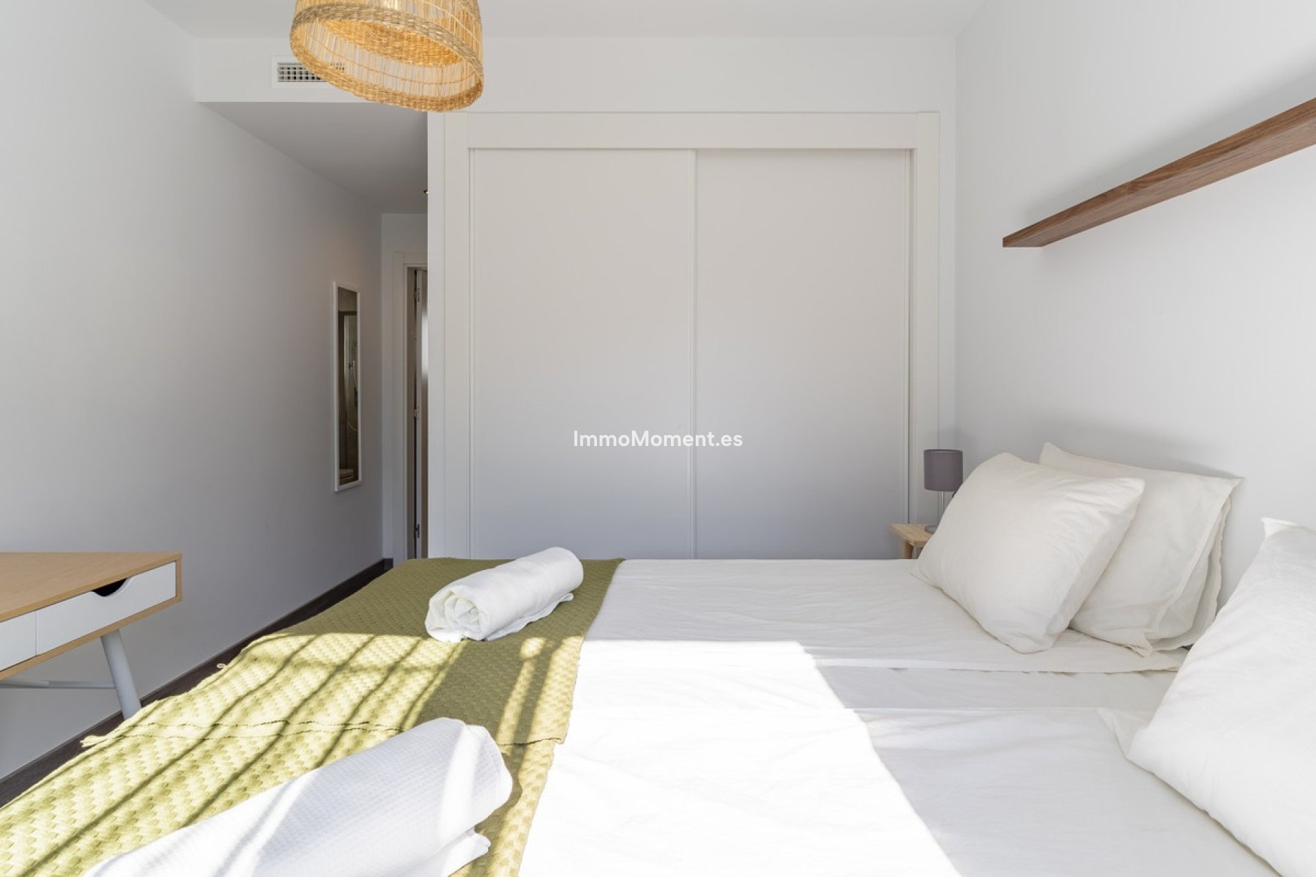 Resale - Apartment - Estepona - Estepona Centro