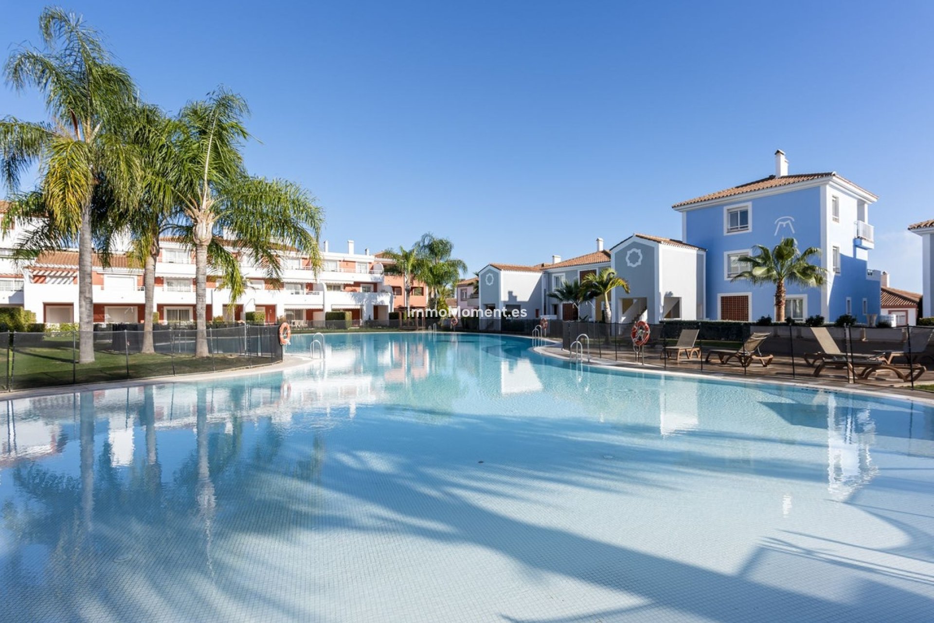 Resale - Apartment - Estepona - Estepona Centro