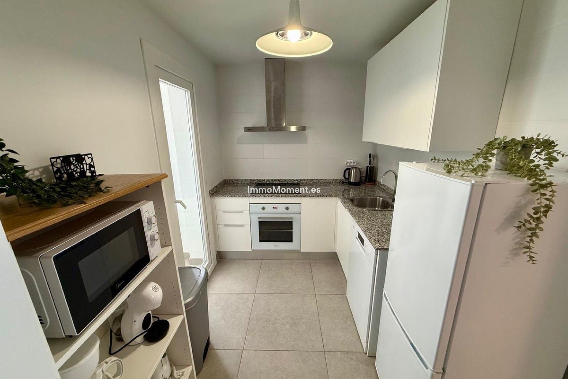 Resale - Apartment - Estepona - Estepona Centro