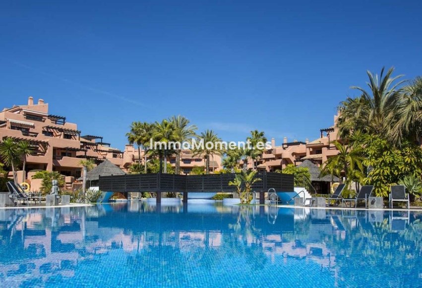 Resale - Apartment - Estepona - Estepona Centro