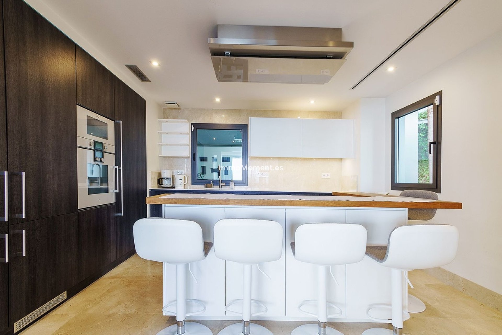 Resale - Apartment - Estepona - Estepona Centro