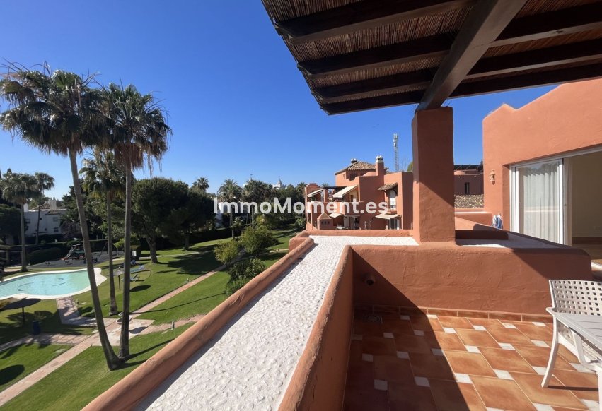 Resale - Apartment - Estepona - Estepona Centro