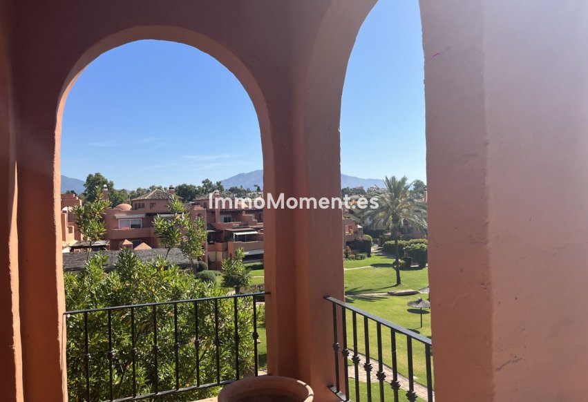 Resale - Apartment - Estepona - Estepona Centro
