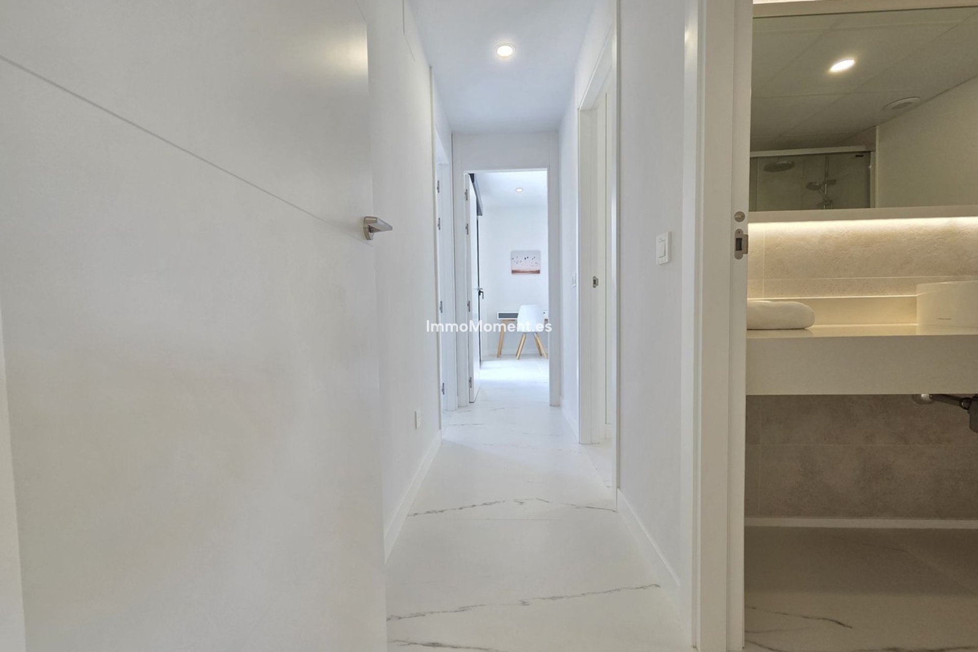 Resale - Apartment - Estepona - Estepona Centro
