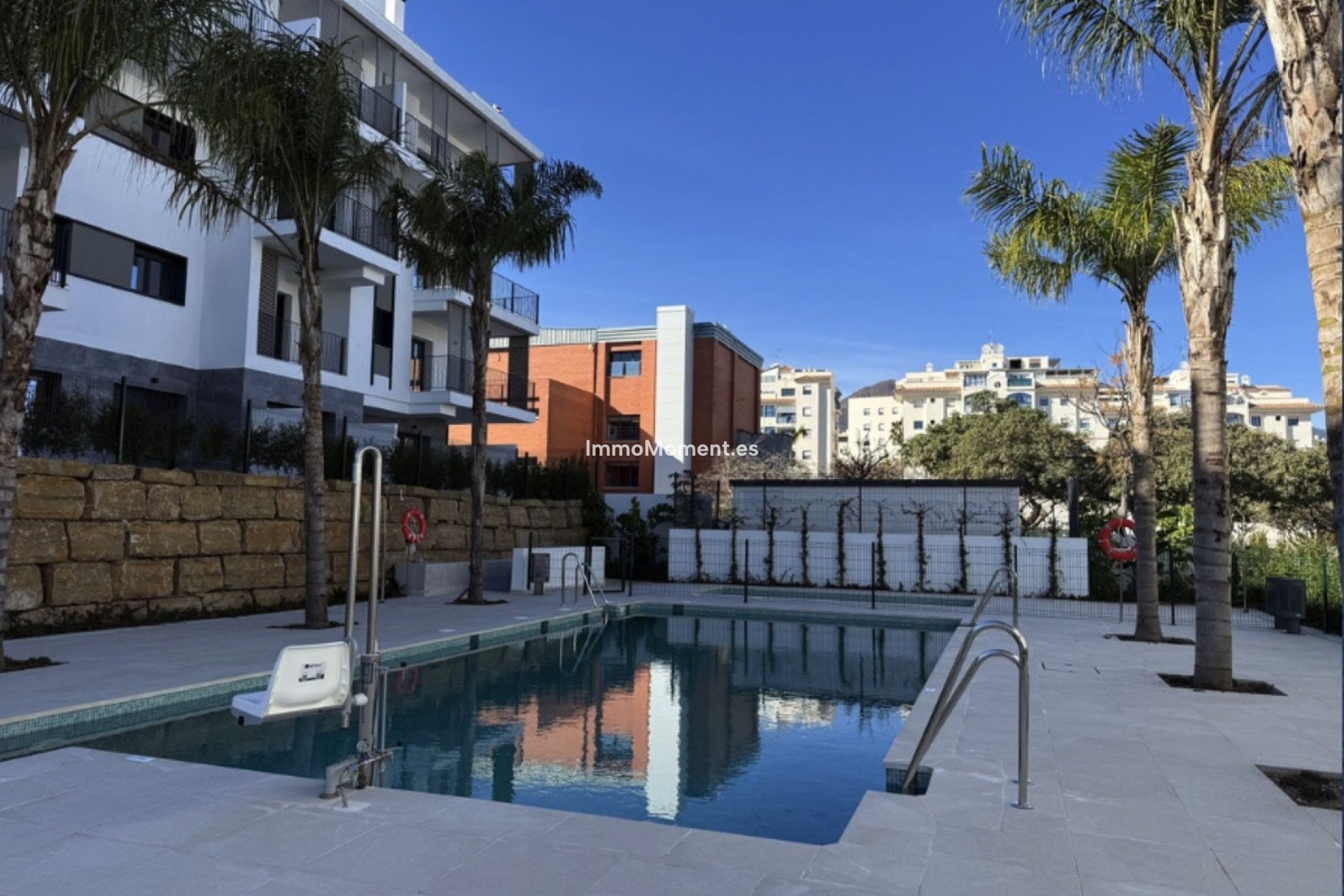 Resale - Apartment - Estepona - Estepona Centro