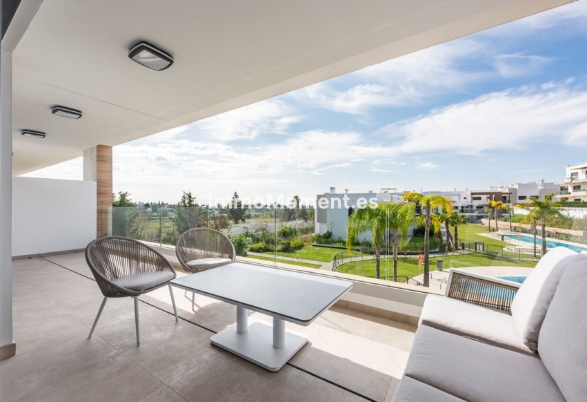 Resale - Apartment - Estepona - Estepona Centro