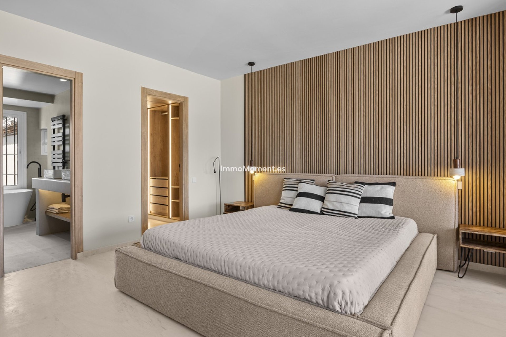 Resale - Apartment - Estepona - Estepona Centro