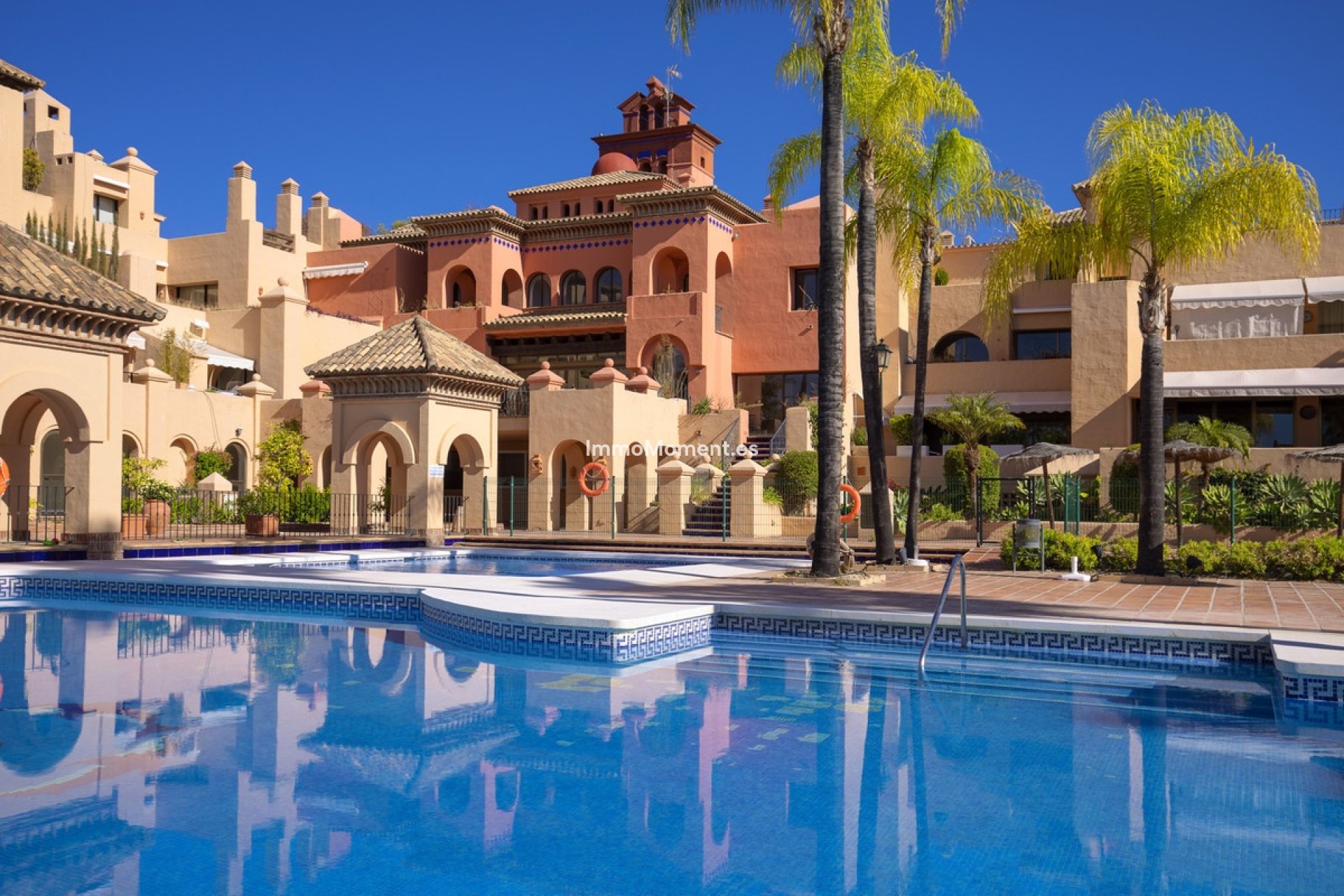 Resale - Apartment - Estepona - Estepona Centro
