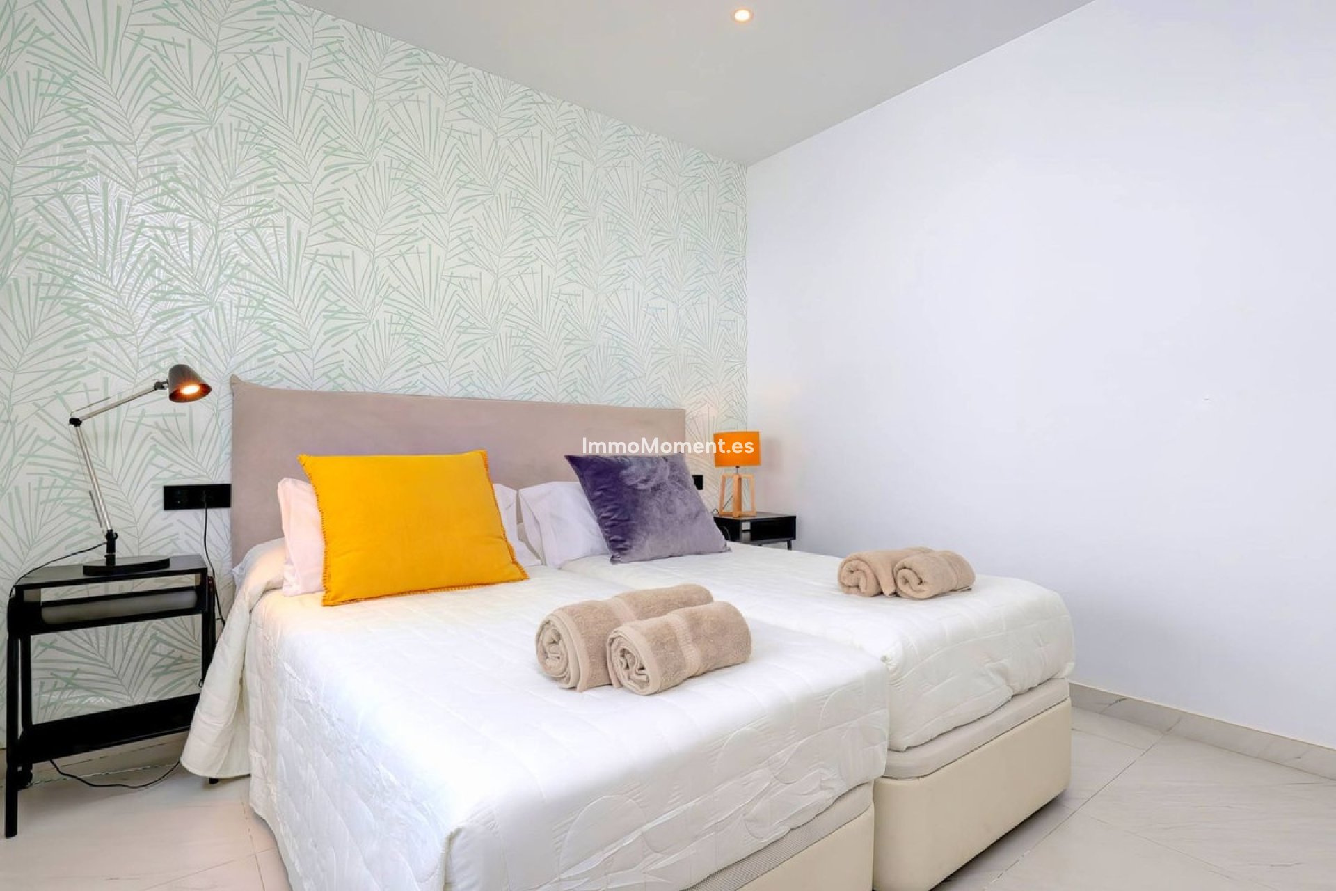 Resale - Apartment - Estepona - Estepona Centro