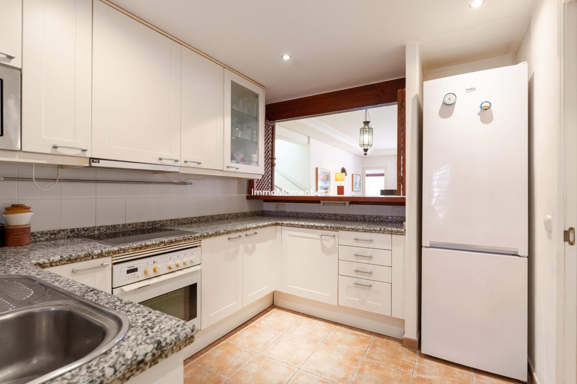 Resale - Apartment - Estepona - Estepona Centro