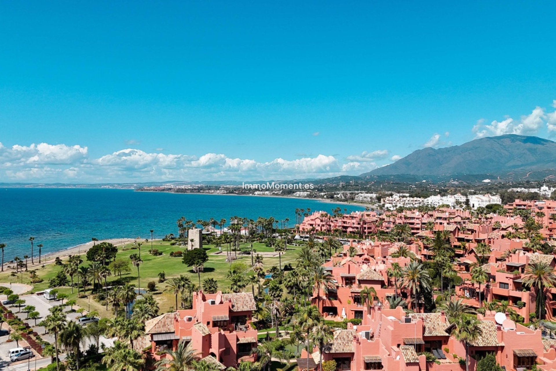 Resale - Apartment - Estepona - Estepona Centro