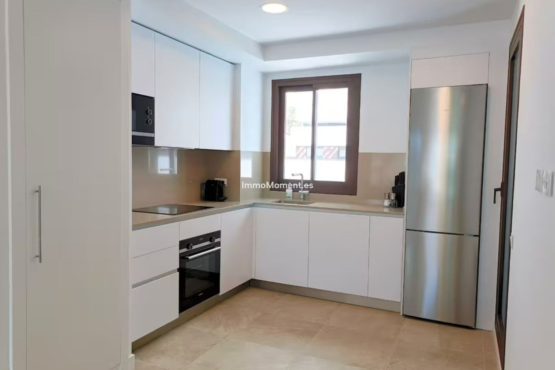Resale - Apartment - Estepona - Estepona Centro