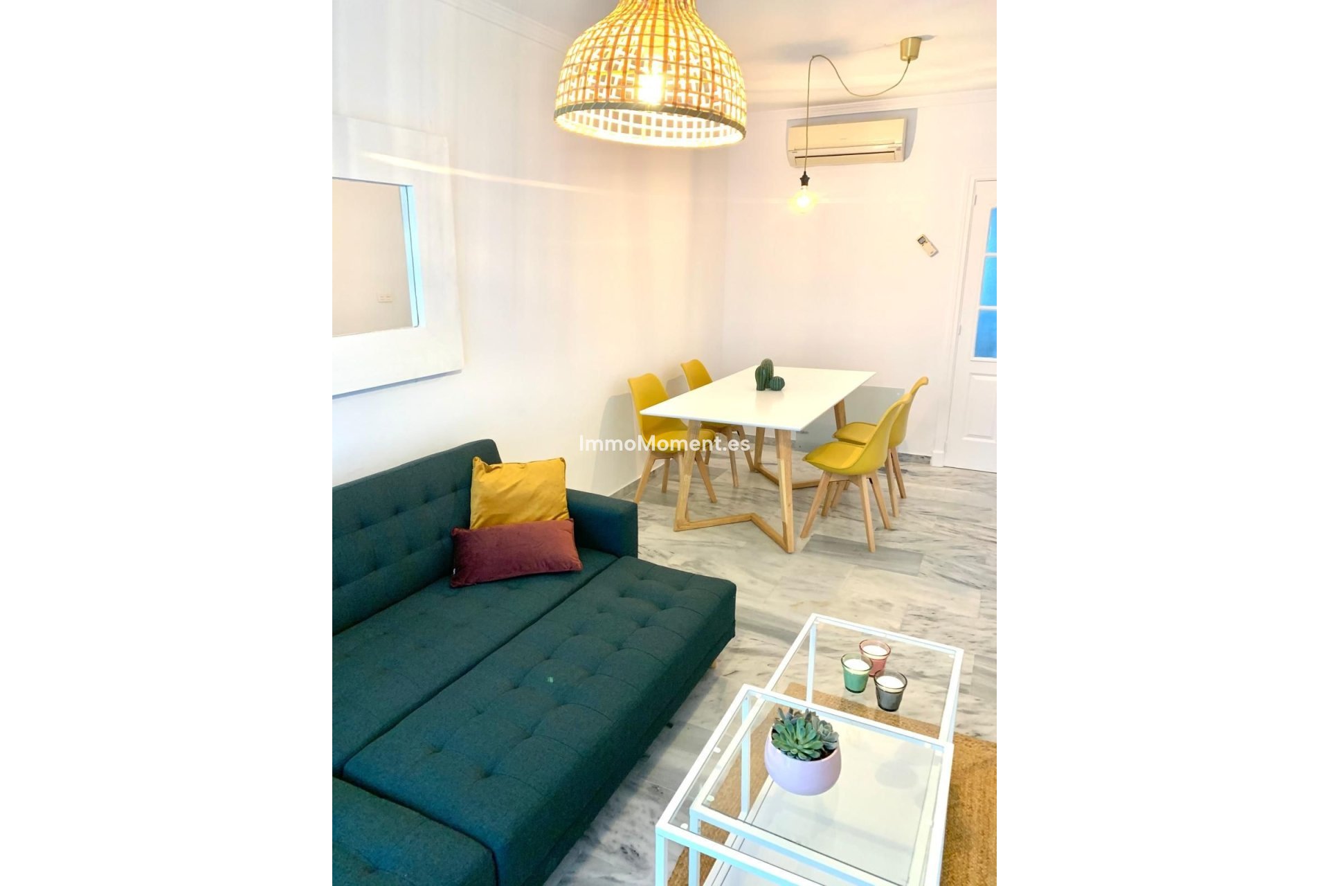 Resale - Apartment - Estepona - Estepona Centro