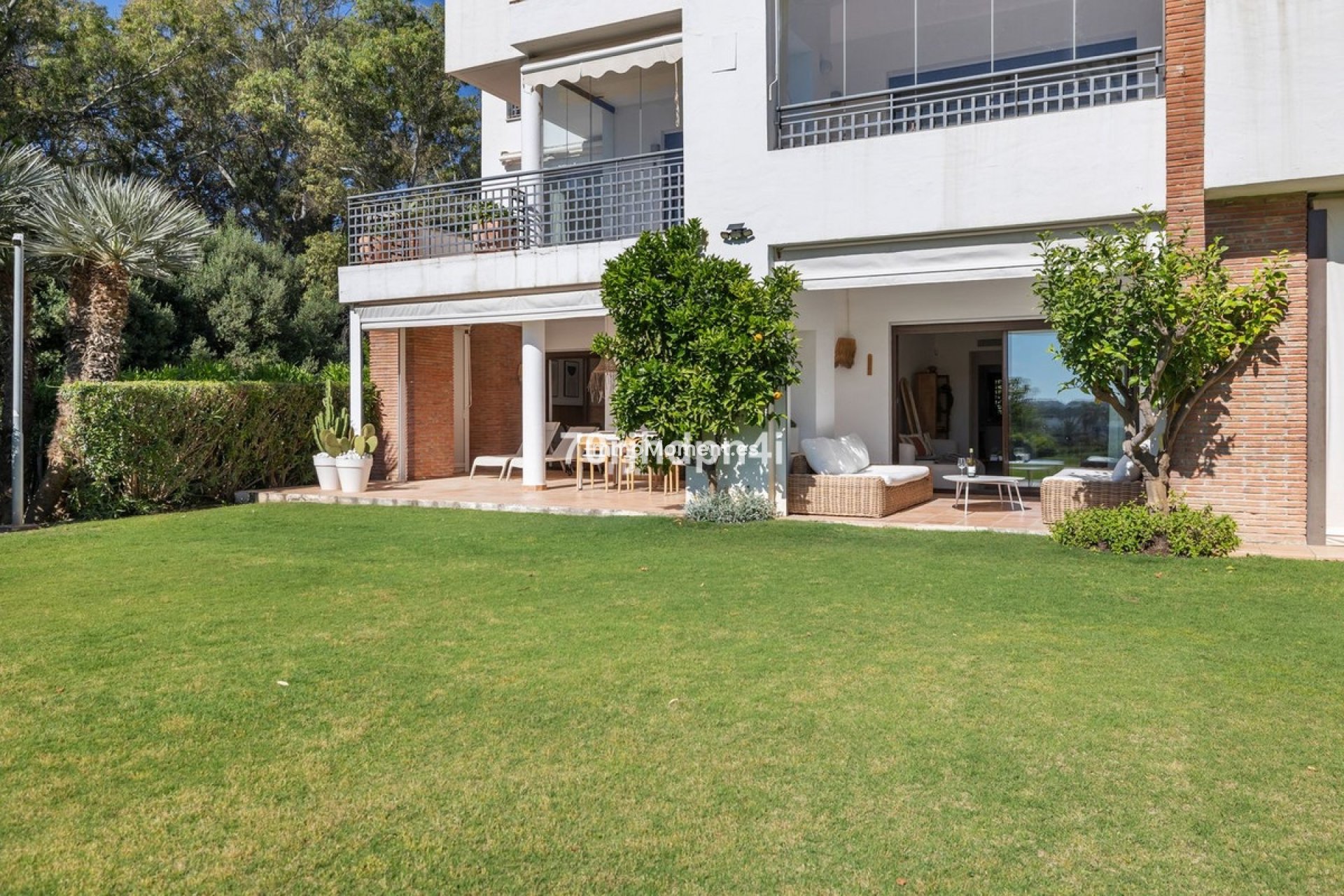 Resale - Apartment - Estepona - Estepona Centro