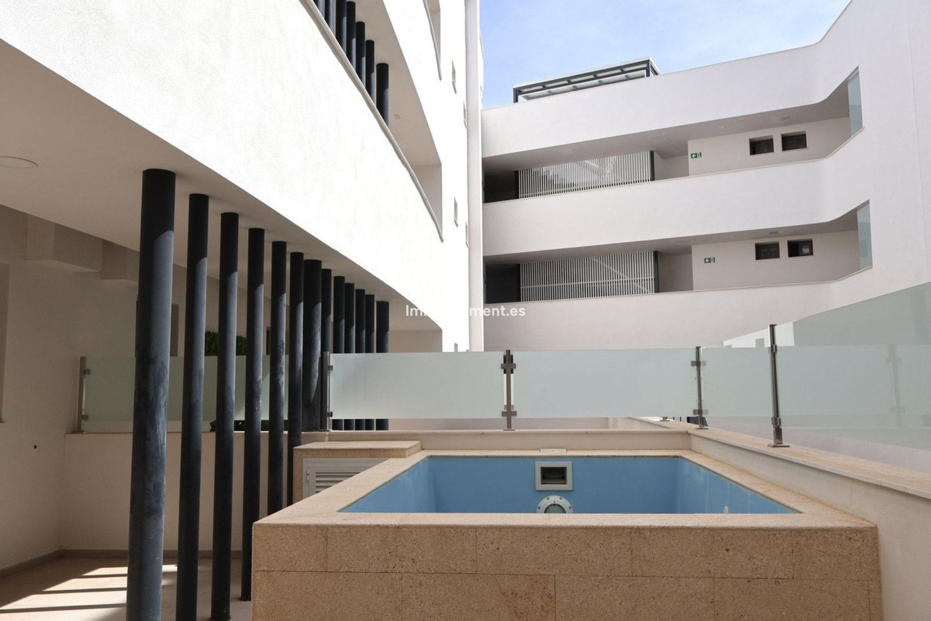 Resale - Apartment - Estepona - Estepona Centro