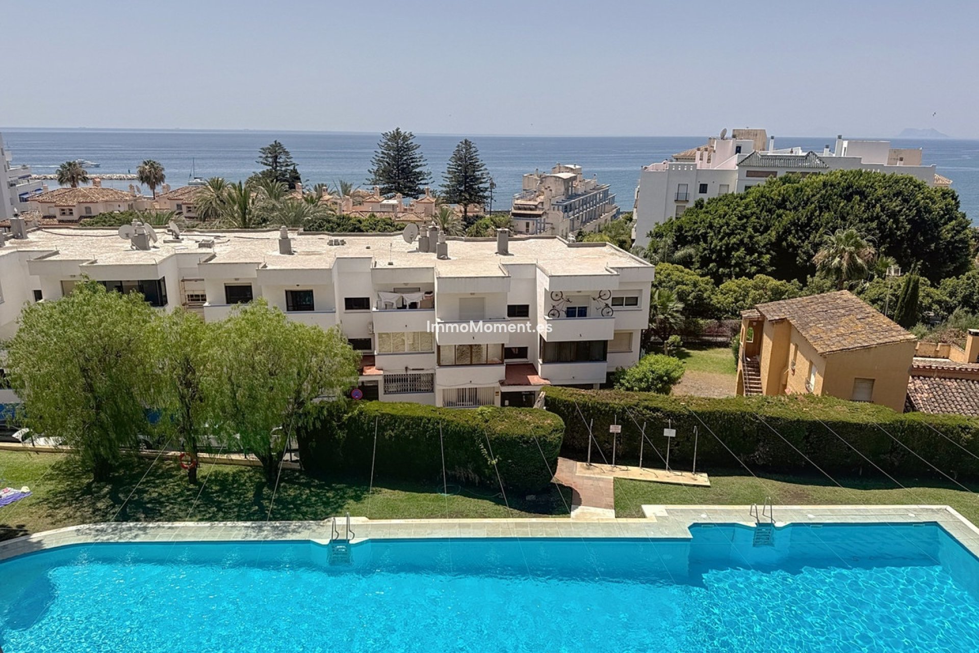 Resale - Apartment - Estepona - Estepona Centro