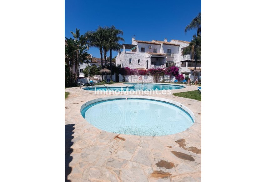 Resale - Apartment - Estepona - Estepona Centro