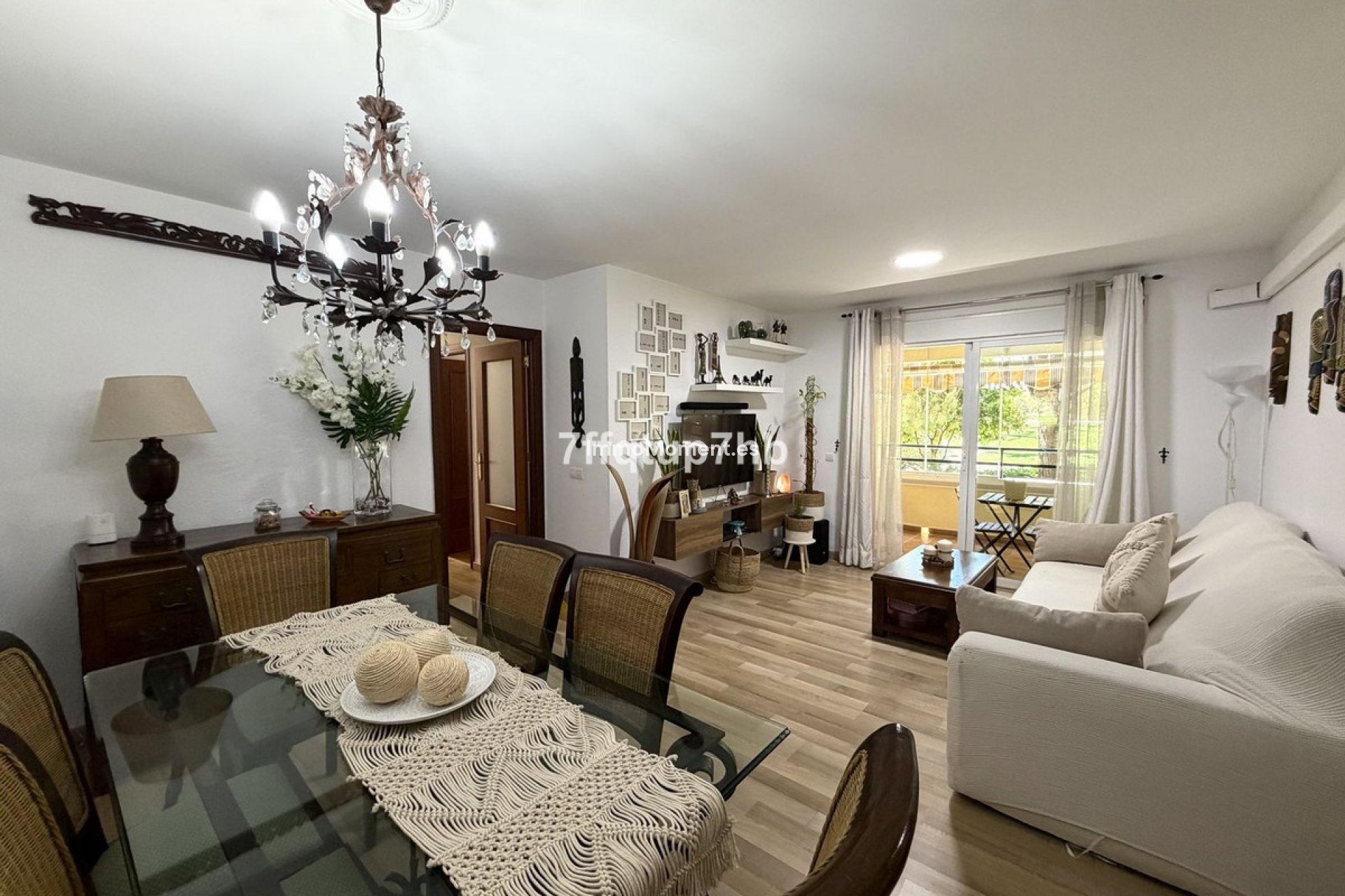 Resale - Apartment - Estepona - Estepona Centro