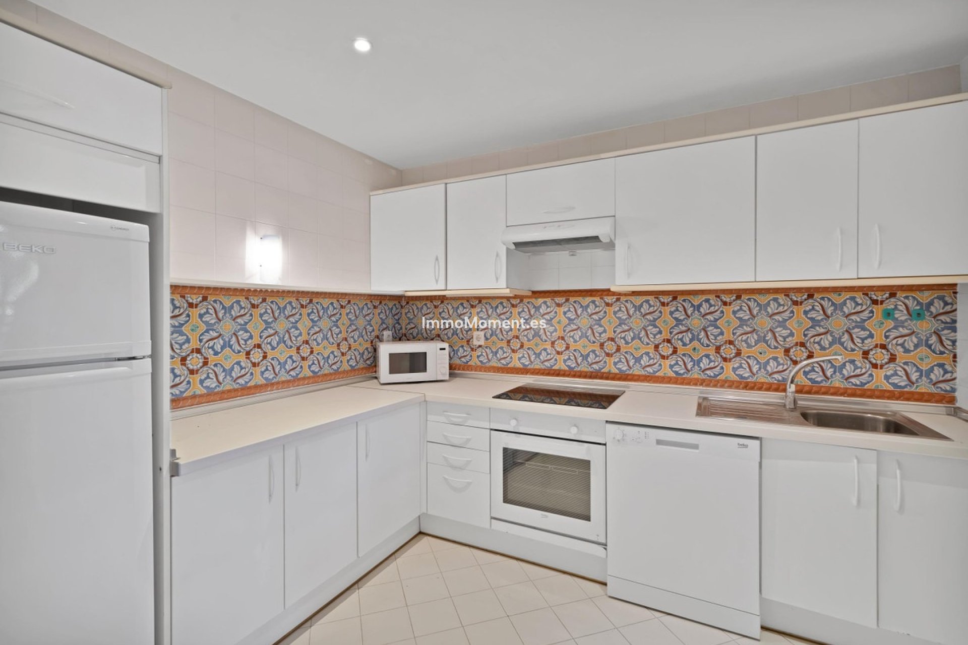 Resale - Apartment - Estepona - Estepona Centro