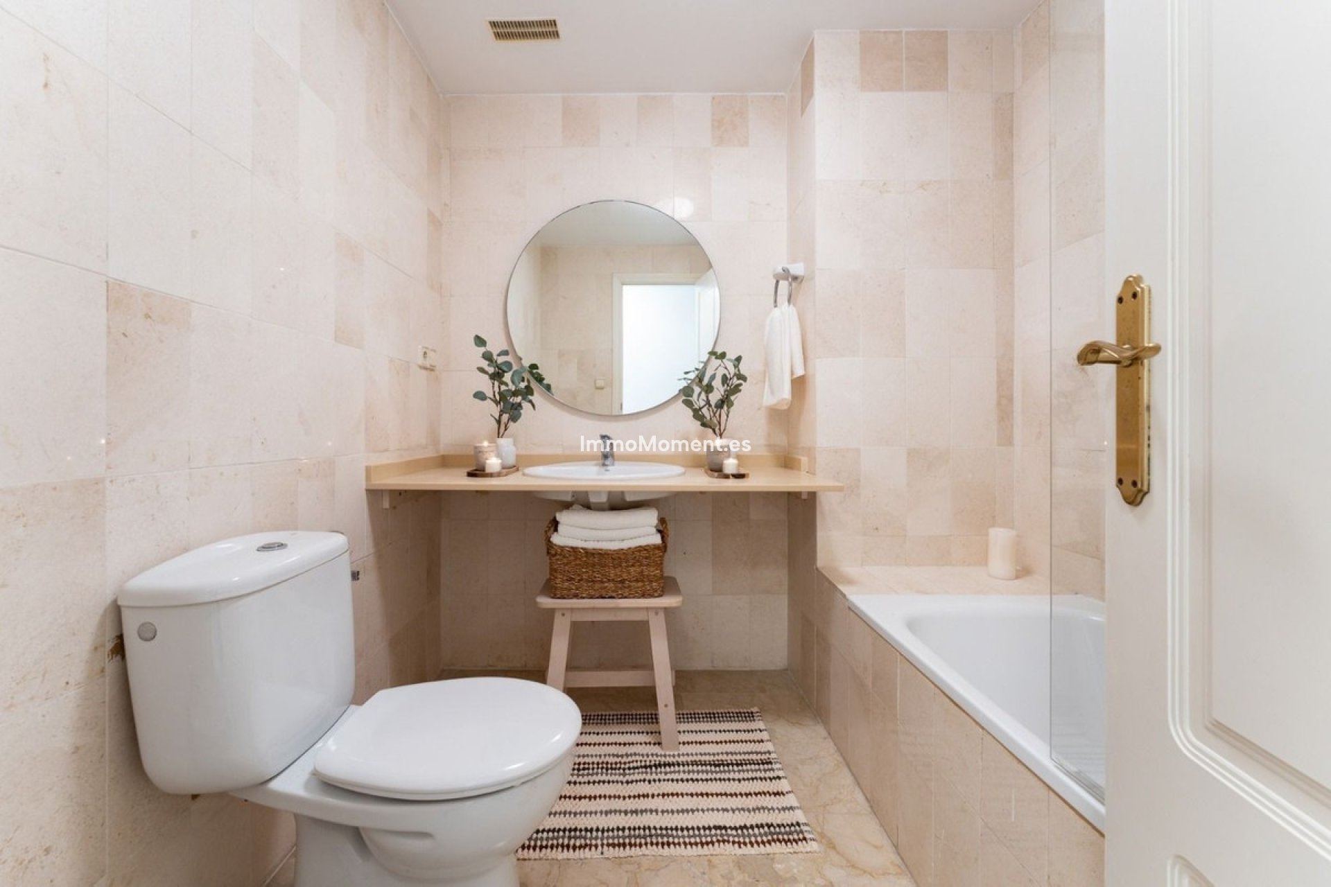 Resale - Apartment - Estepona - Estepona Centro