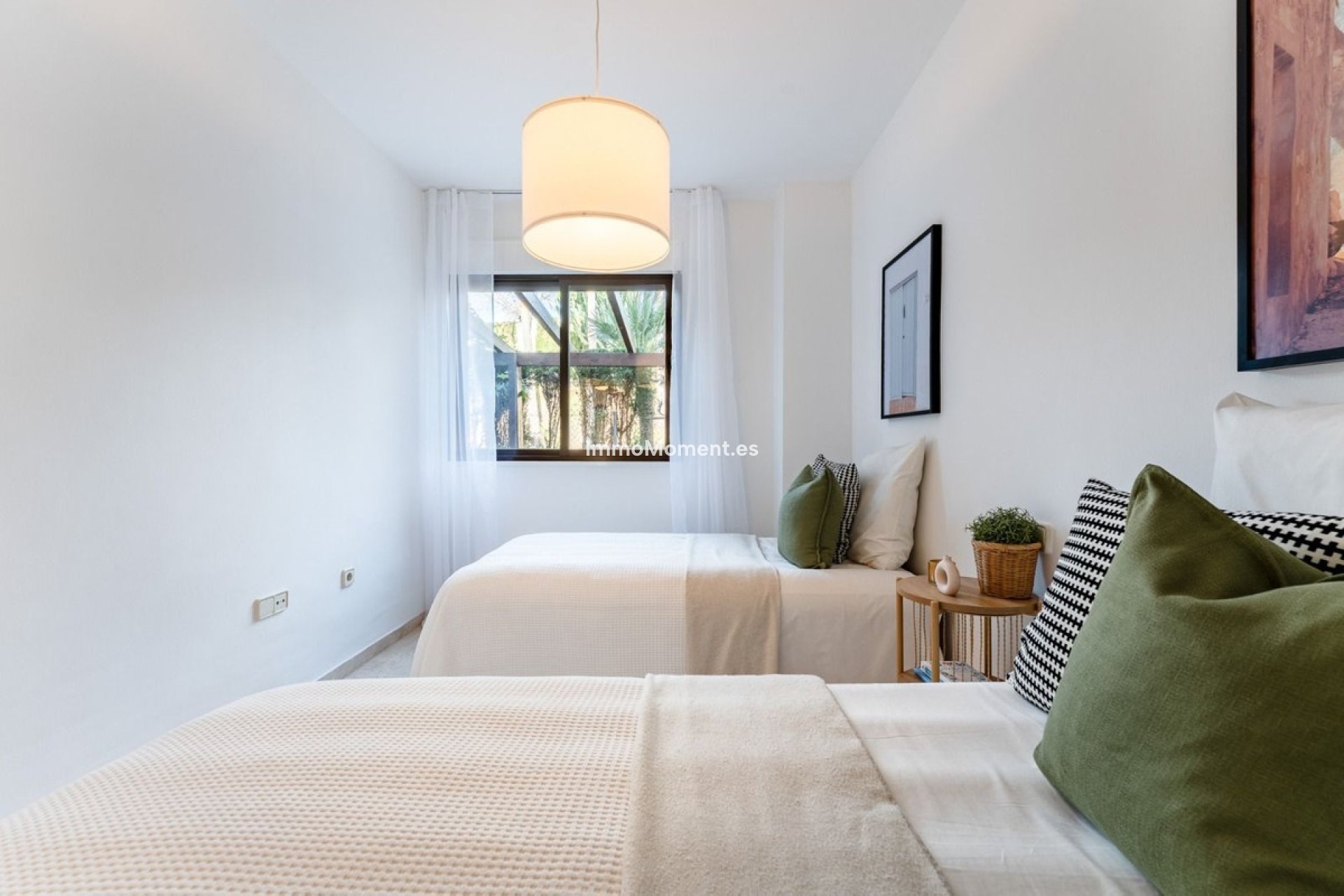 Resale - Apartment - Estepona - Estepona Centro