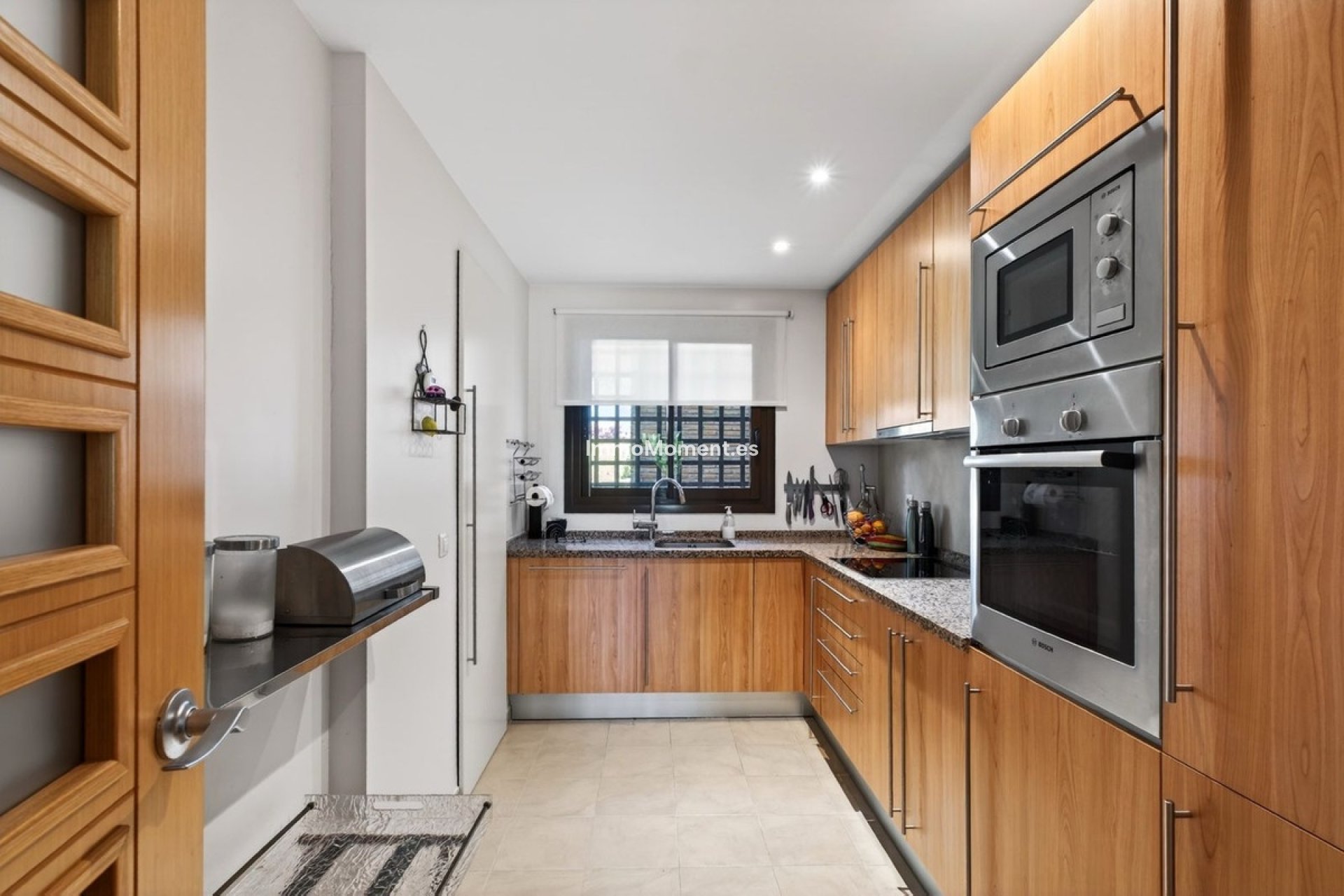 Resale - Apartment - Estepona - Estepona Centro