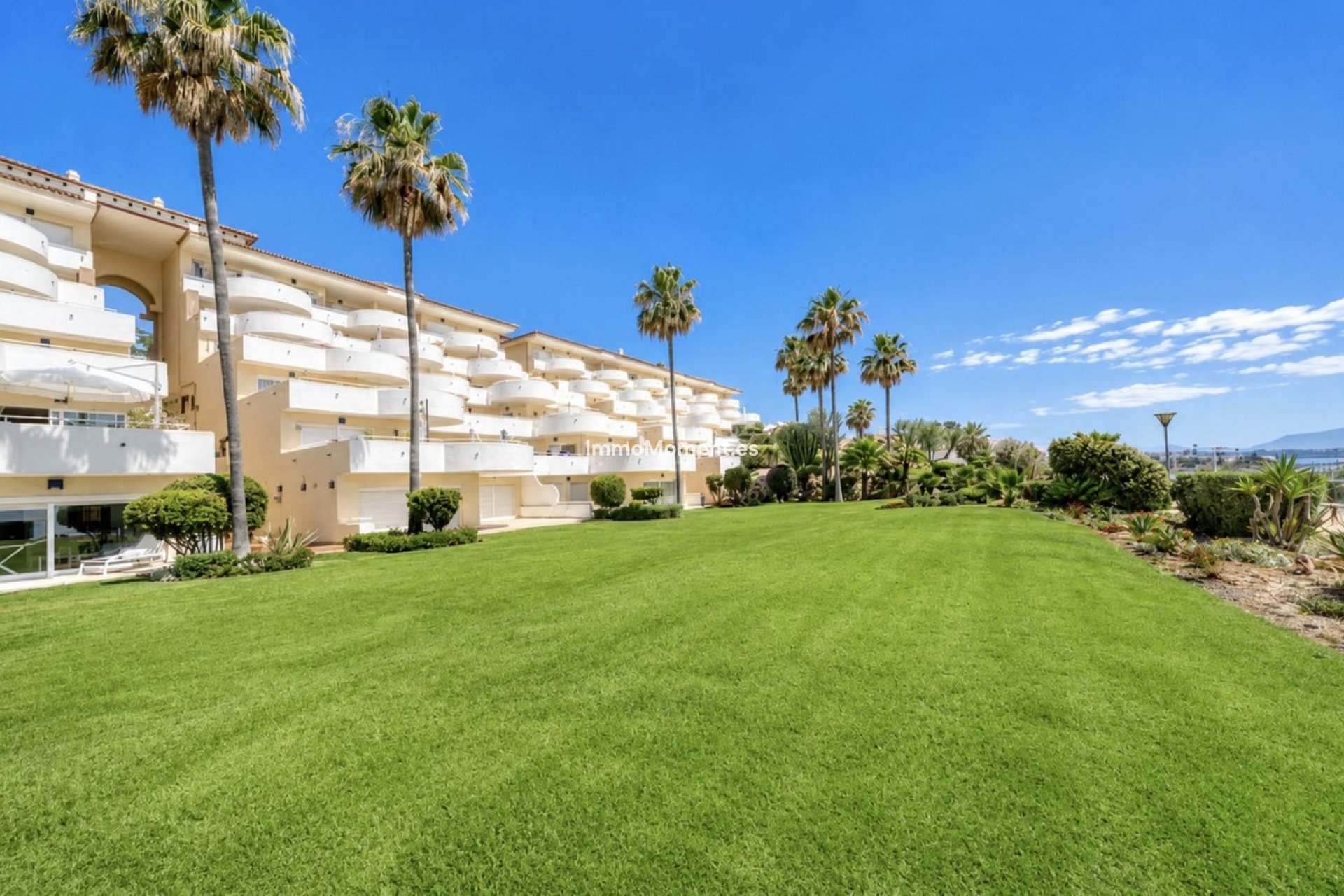 Resale - Apartment - Estepona - Estepona Centro