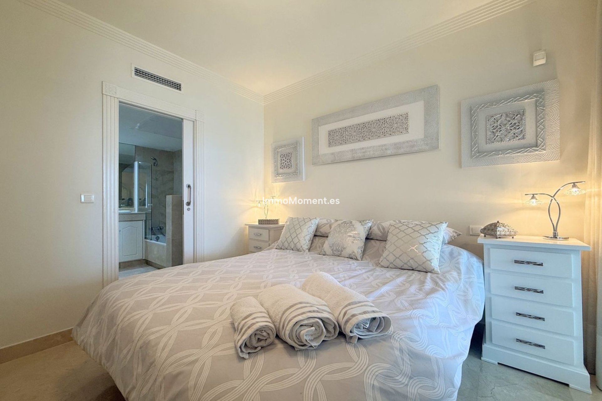 Resale - Apartment - Estepona - Estepona Centro