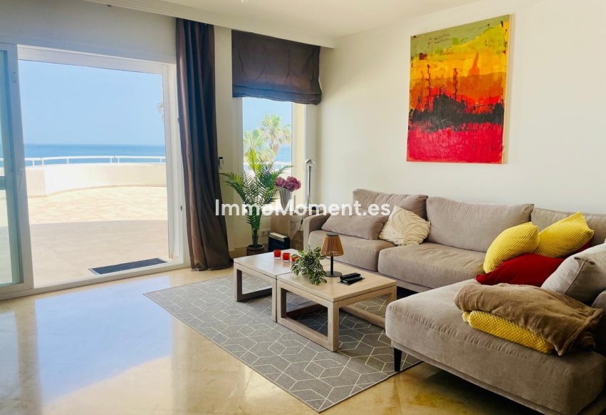 Resale - Apartment - Estepona - Estepona Centro