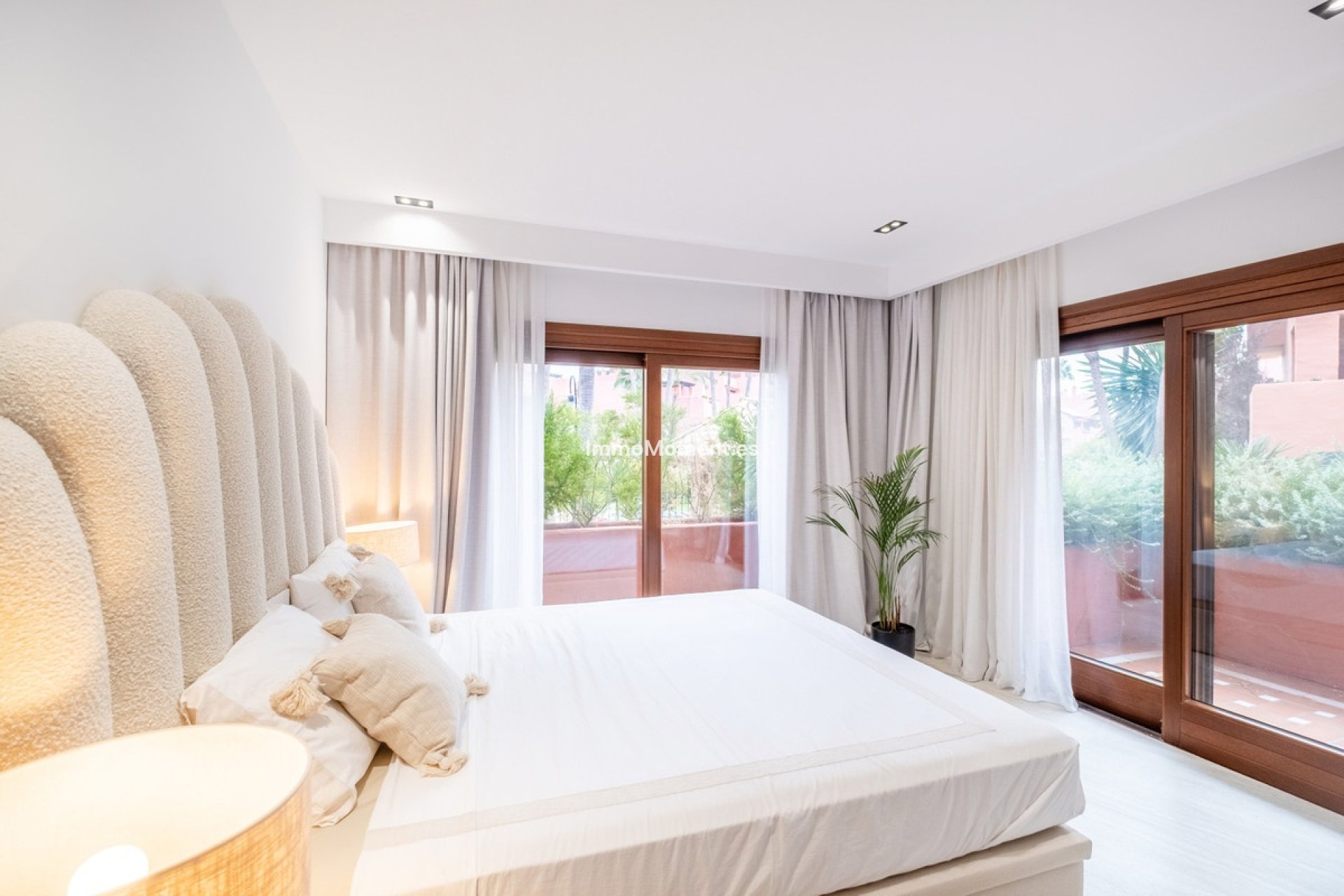 Resale - Apartment - Estepona - Estepona Centro
