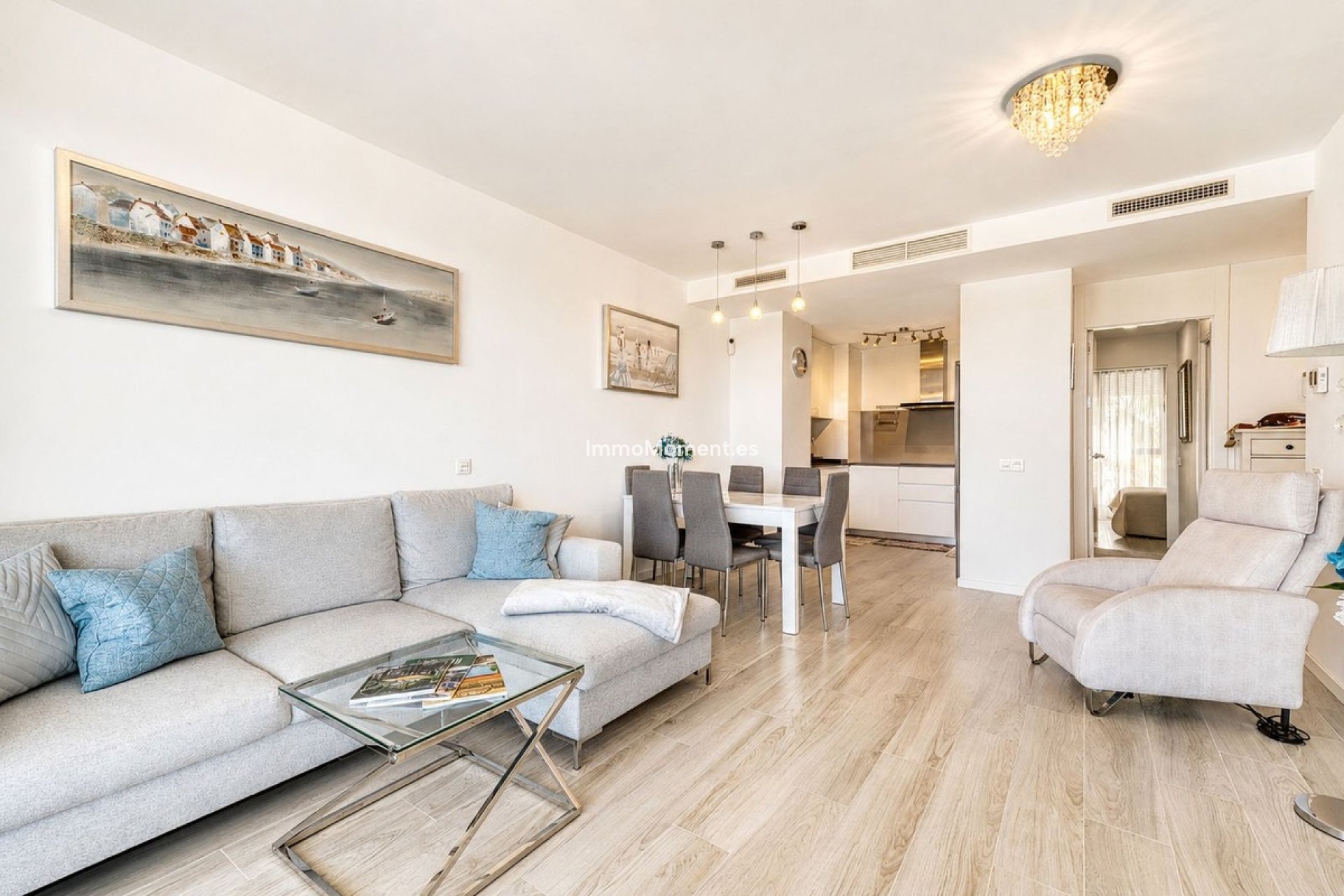 Resale - Apartment - Estepona - Estepona Centro
