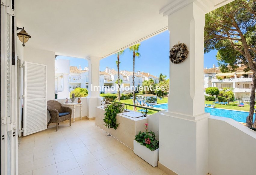 Resale - Apartment - Estepona - Estepona Centro