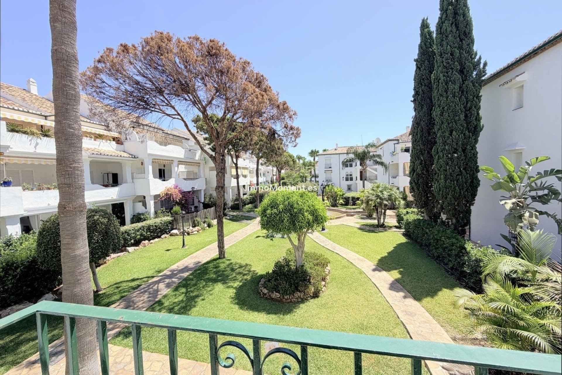 Resale - Apartment - Estepona - Estepona Centro