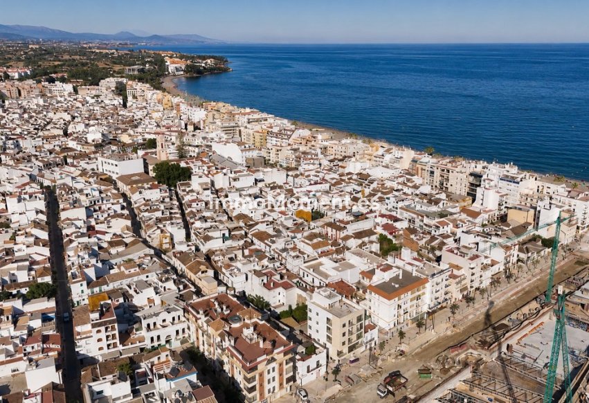 Resale - Apartment - Estepona - Estepona Centro