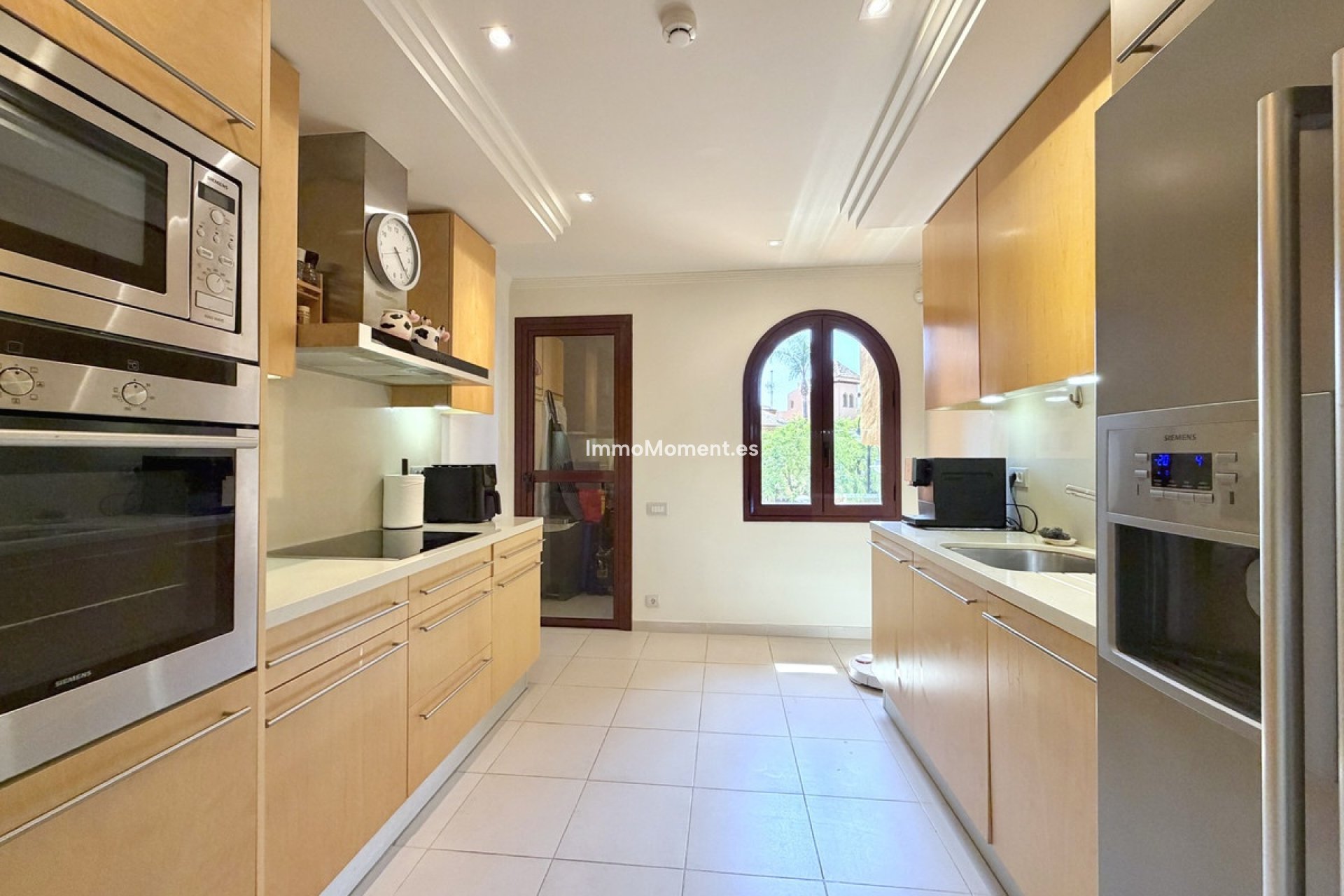Resale - Apartment - Estepona - Estepona Centro