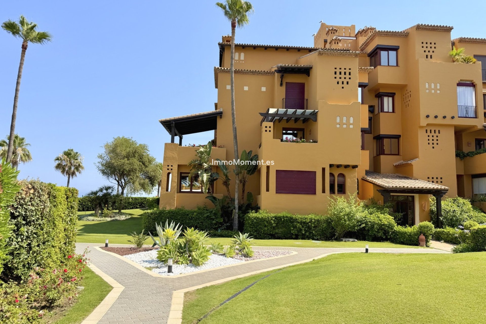 Resale - Apartment - Estepona - Estepona Centro