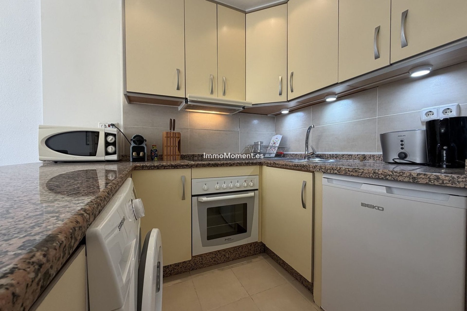 Resale - Apartment - Estepona - Estepona Centro