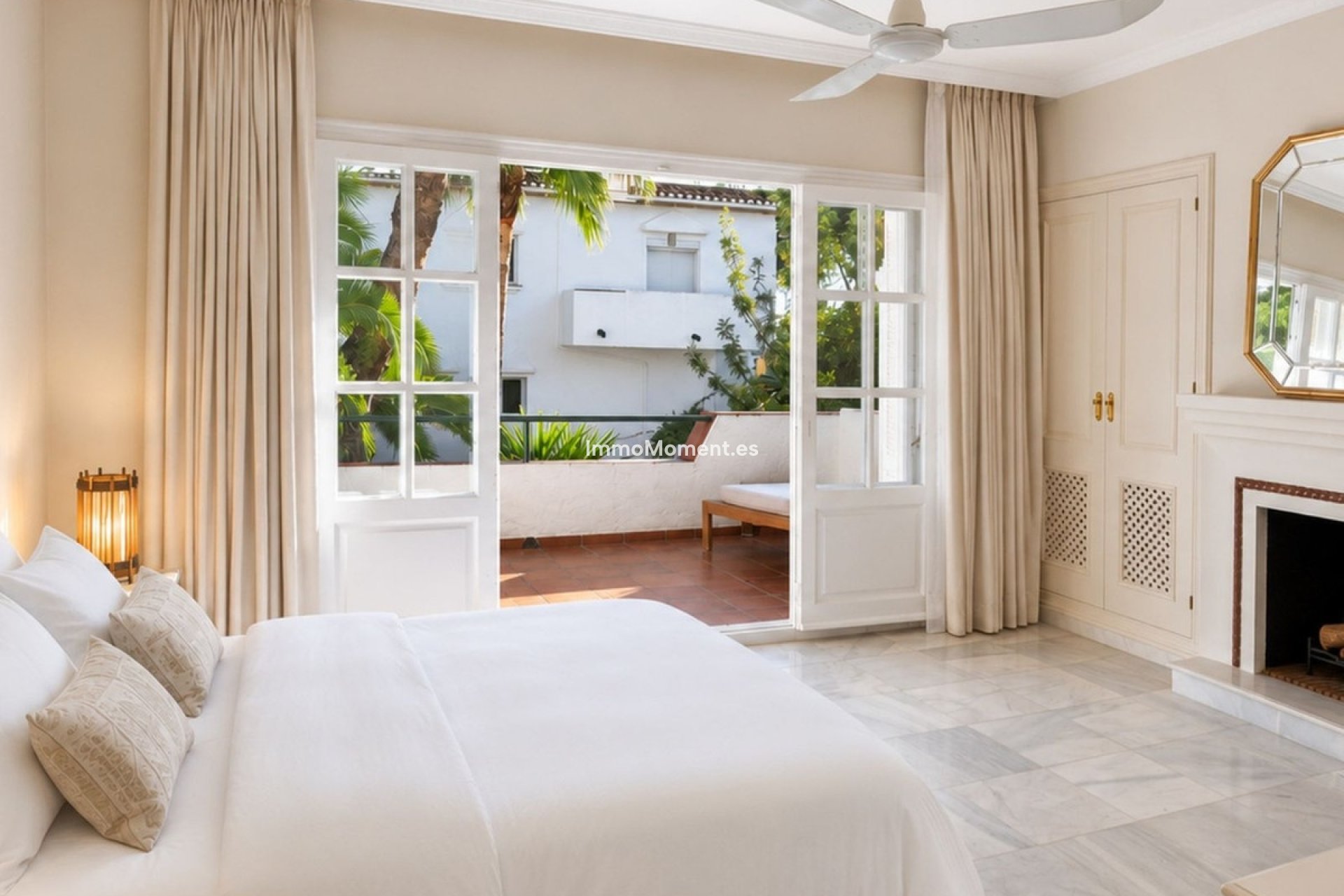 Resale - Apartment - Estepona - Estepona Centro