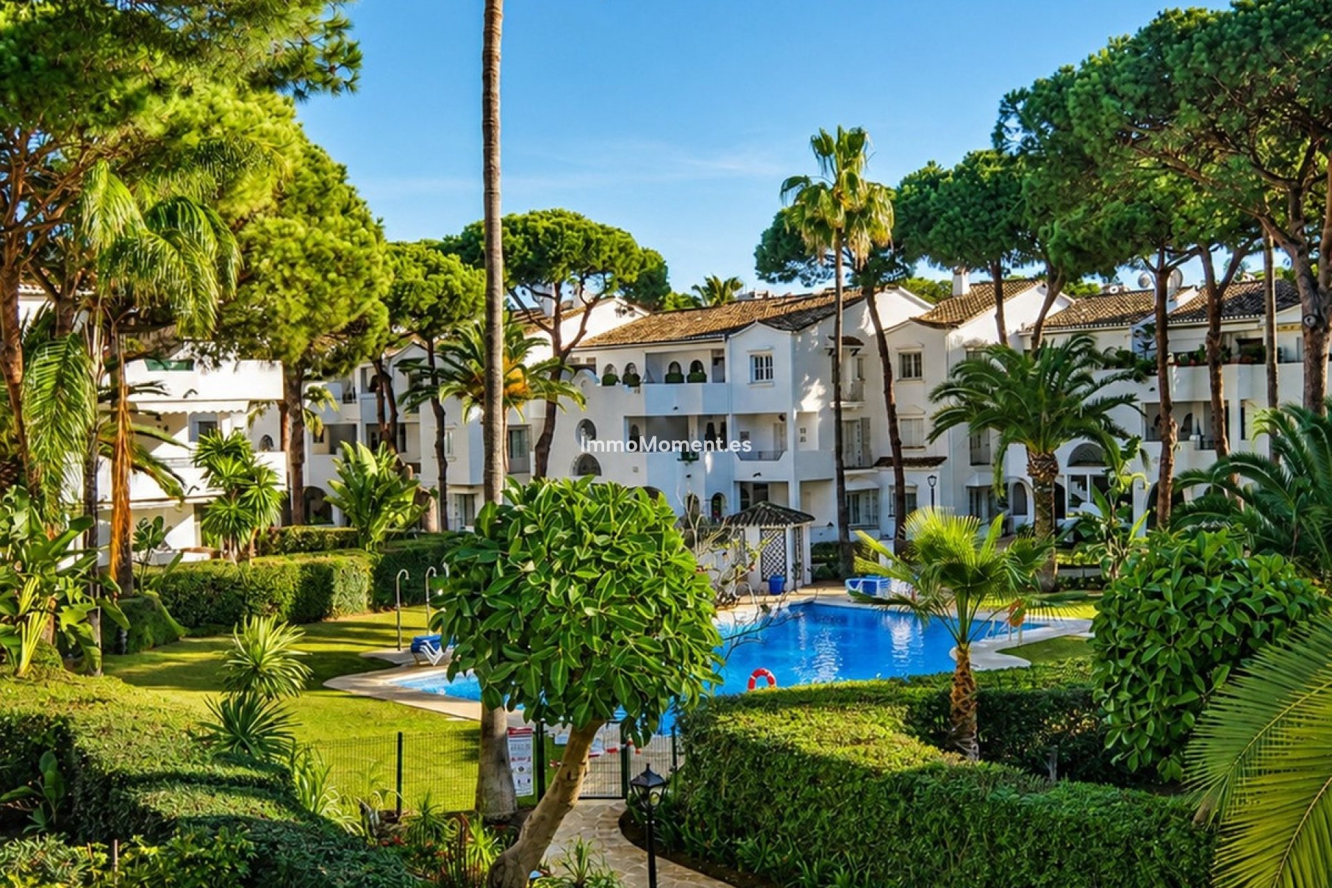 Resale - Apartment - Estepona - Estepona Centro
