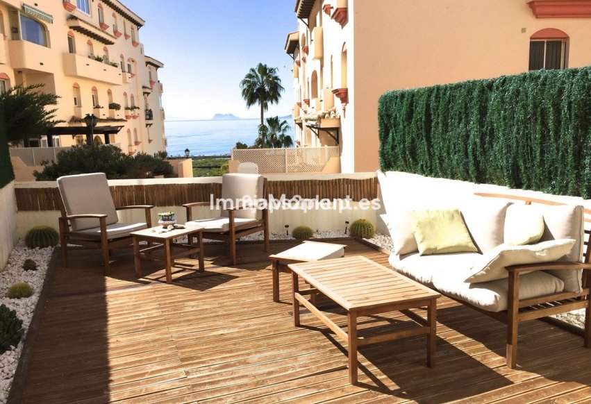 Resale - Apartment - Estepona - Estepona Centro
